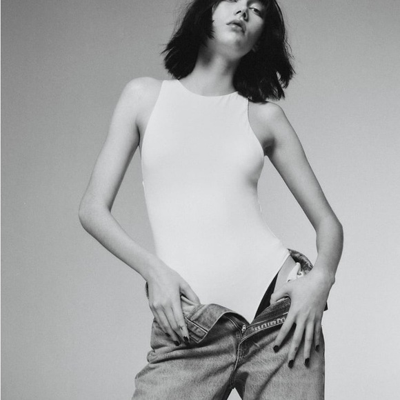 Zara • High Neck White Bodysuit - Picture 4 of 5